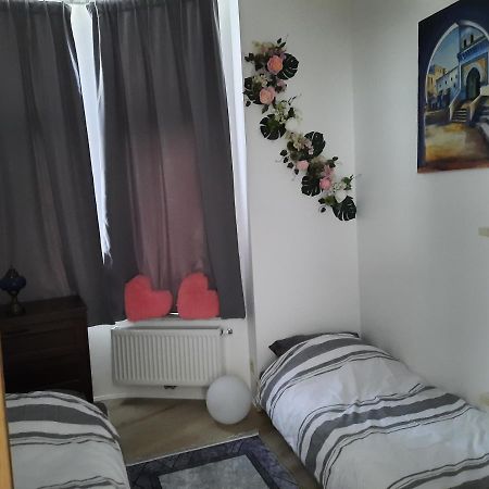 Appartement Centre Zaza Bryssel Exteriör bild
